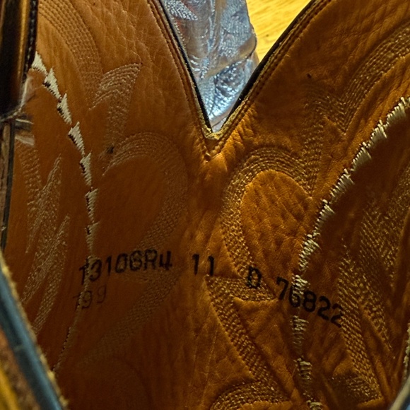 Mens Lucchese Ostrich Boot in Black Cherry Size 11 - Picture 8 of 10